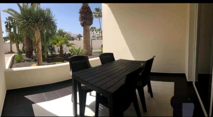 Suri Costa Teguise Apartment Exterior photo